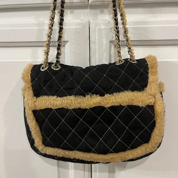 Shearling Quilted Flap Bag Black and Tan - Picture 4 of 4